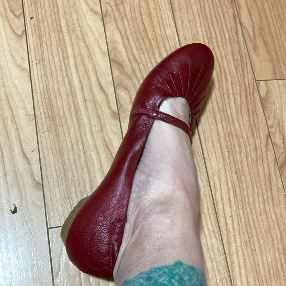 Women's Red Leather Ballet Flats